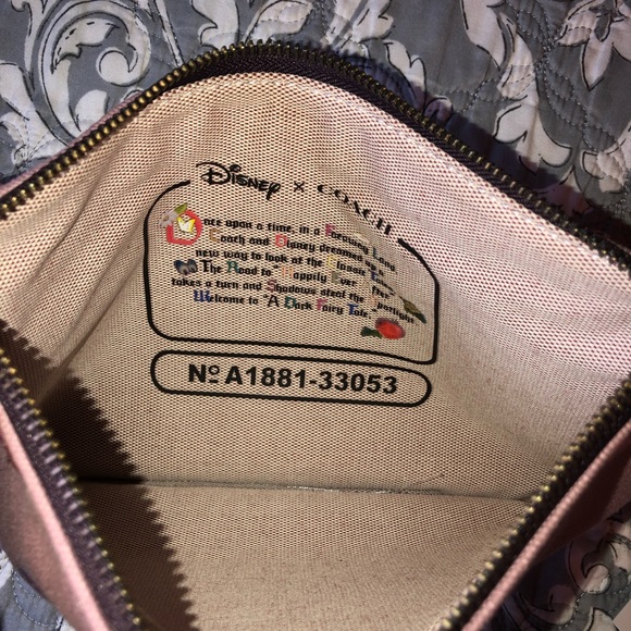 Disney X Coach Snow White Turnlock Pouch - Picture 7 of 8